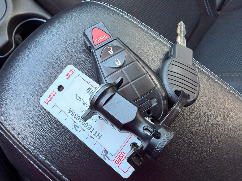 Used 2019 Jeep Cherokee Latitude w/ Popular Appearance Group image 30