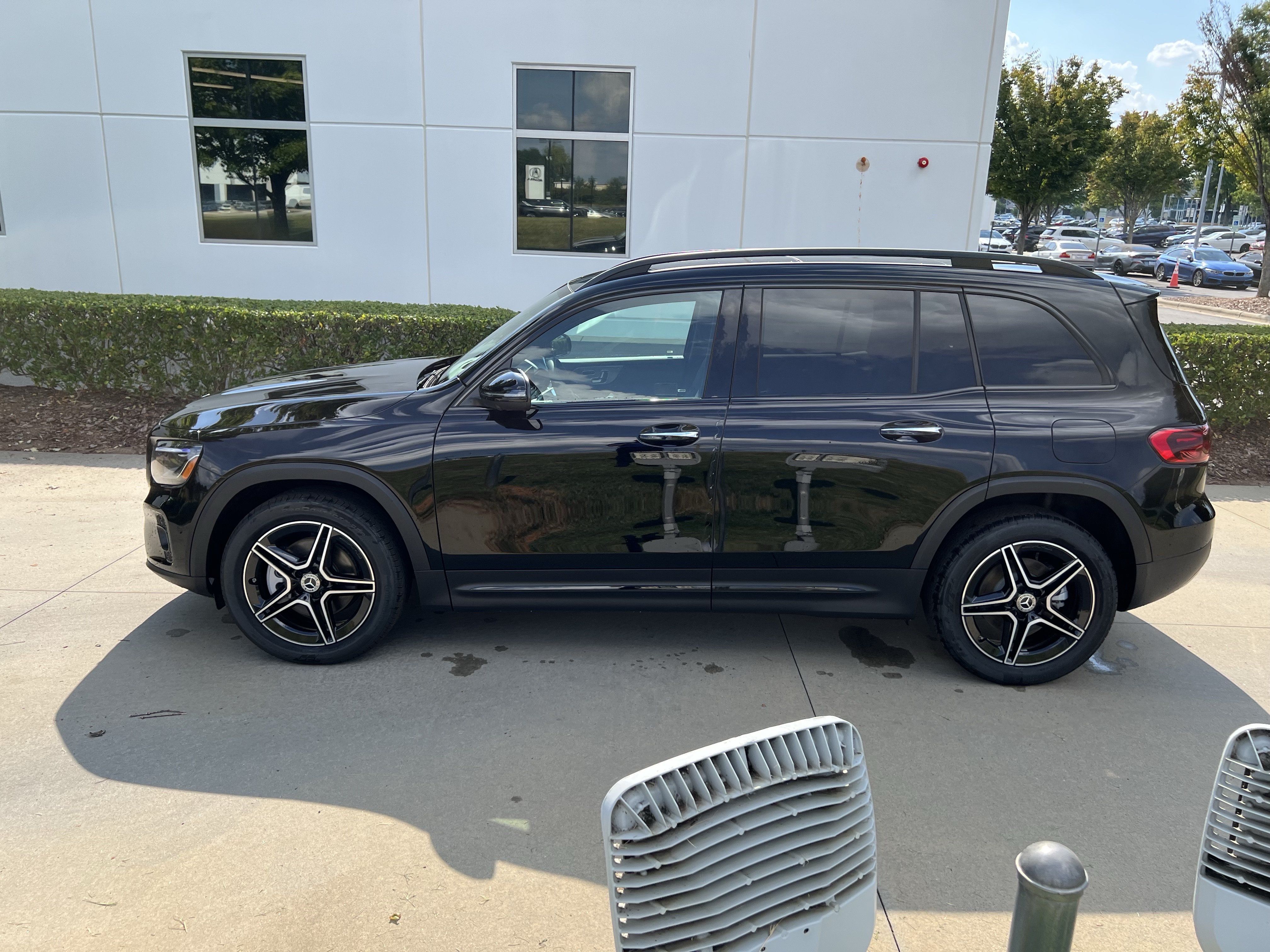 New 2026 Mercedes-Benz GLB 250 image 6