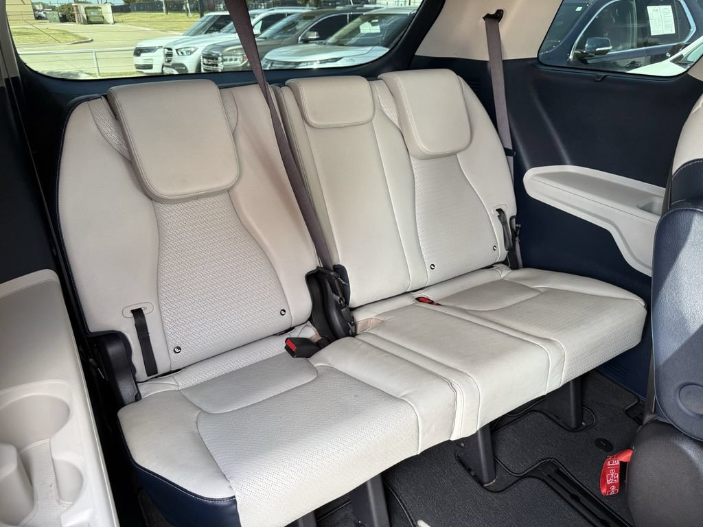 Used 2025 Kia Carnival SX Prestige FWD image 28