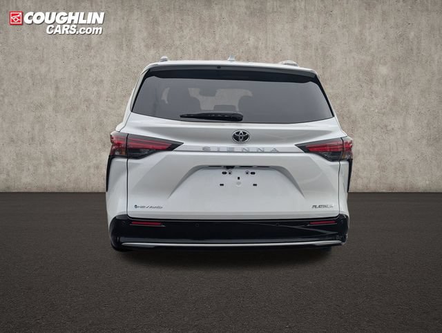 Used 2026 Toyota Sienna Platinum AWD/4WD image 6