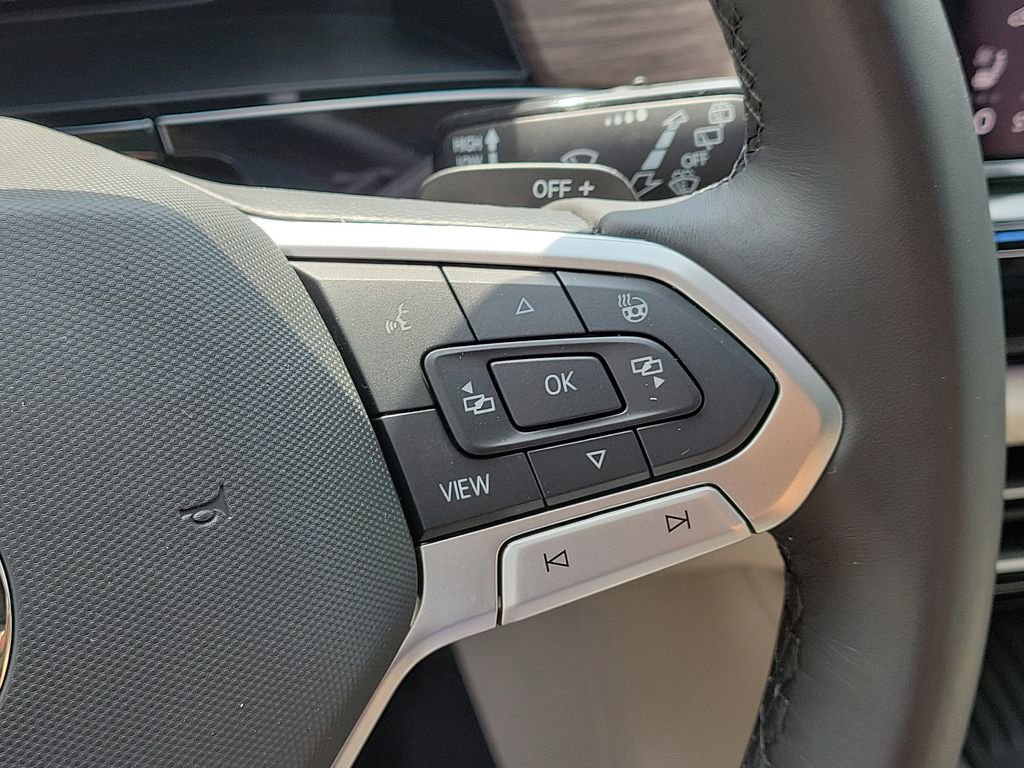 Certified 2026 Volkswagen Atlas SEL Premium R-Line AWD/4WD image 31