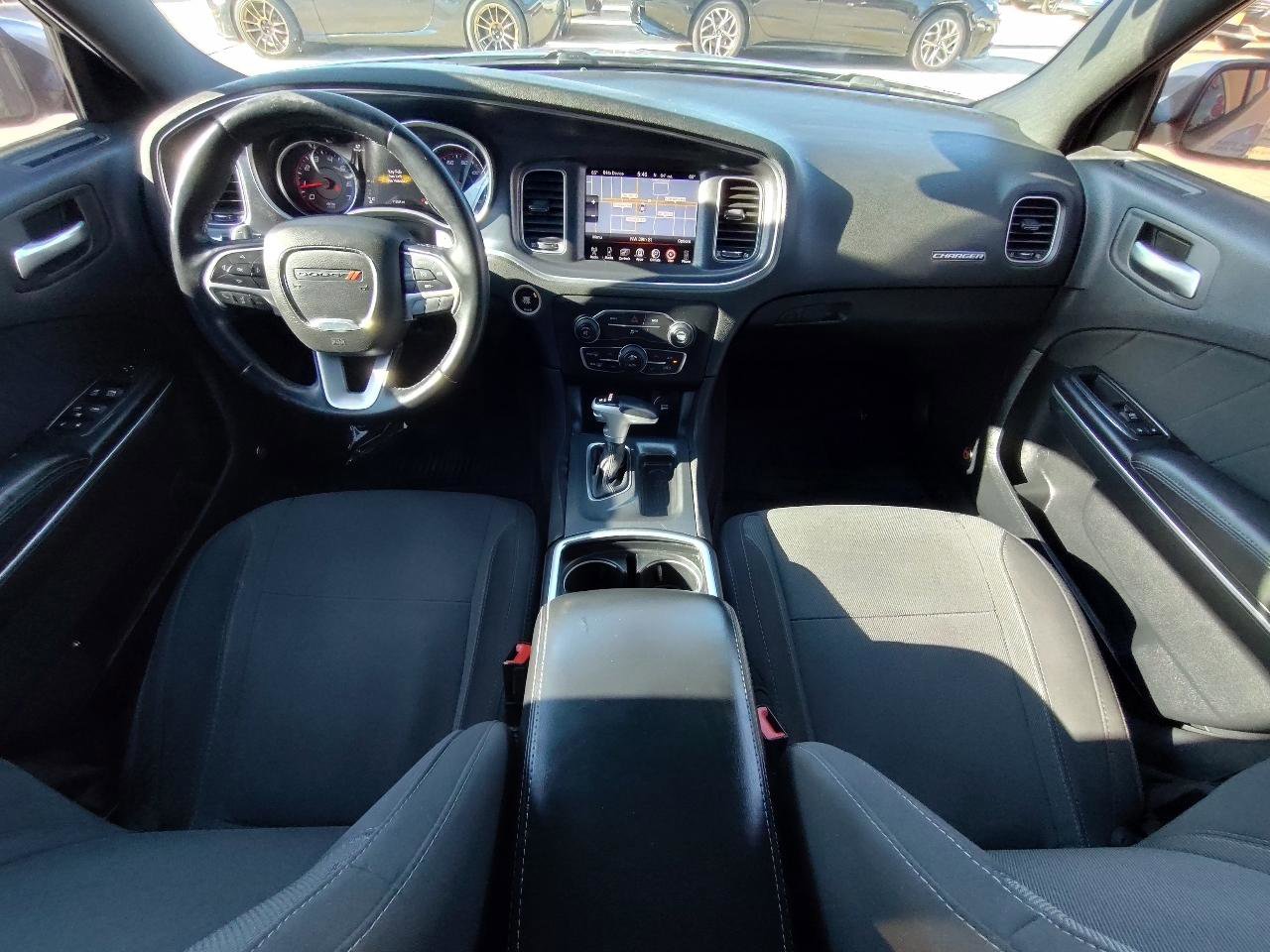 Used 2015 Dodge Charger SXT RWD image 38