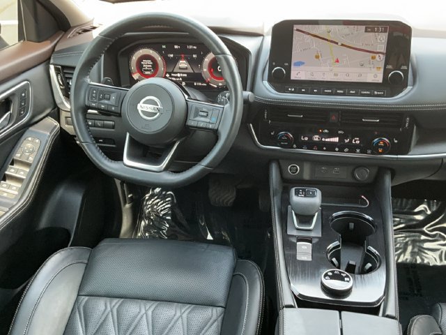 Used 2021 Nissan Rogue Platinum AWD/4WD image 11