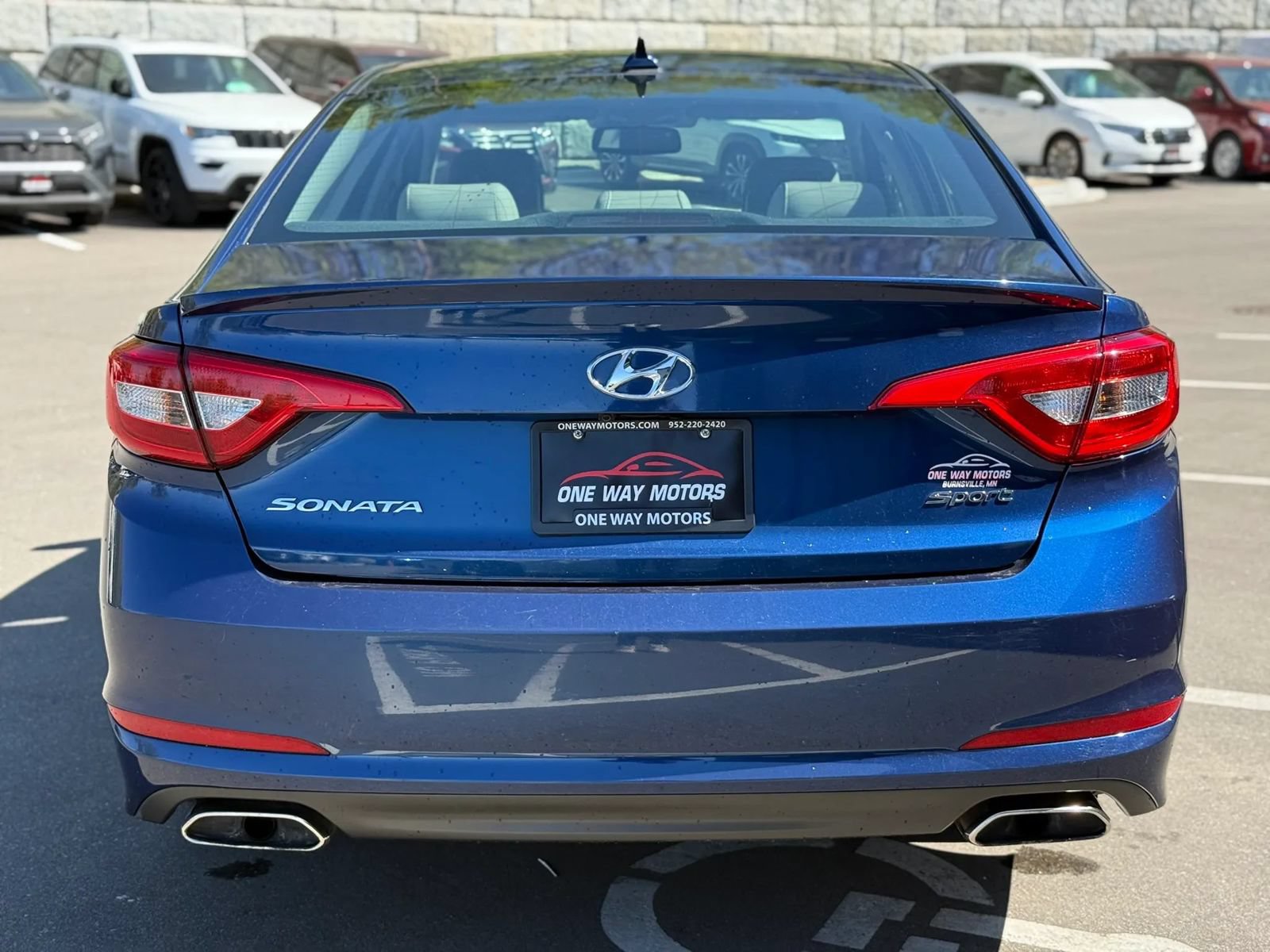 Used 2015 Hyundai Sonata Sport w/ Option Group 04 FWD image 4