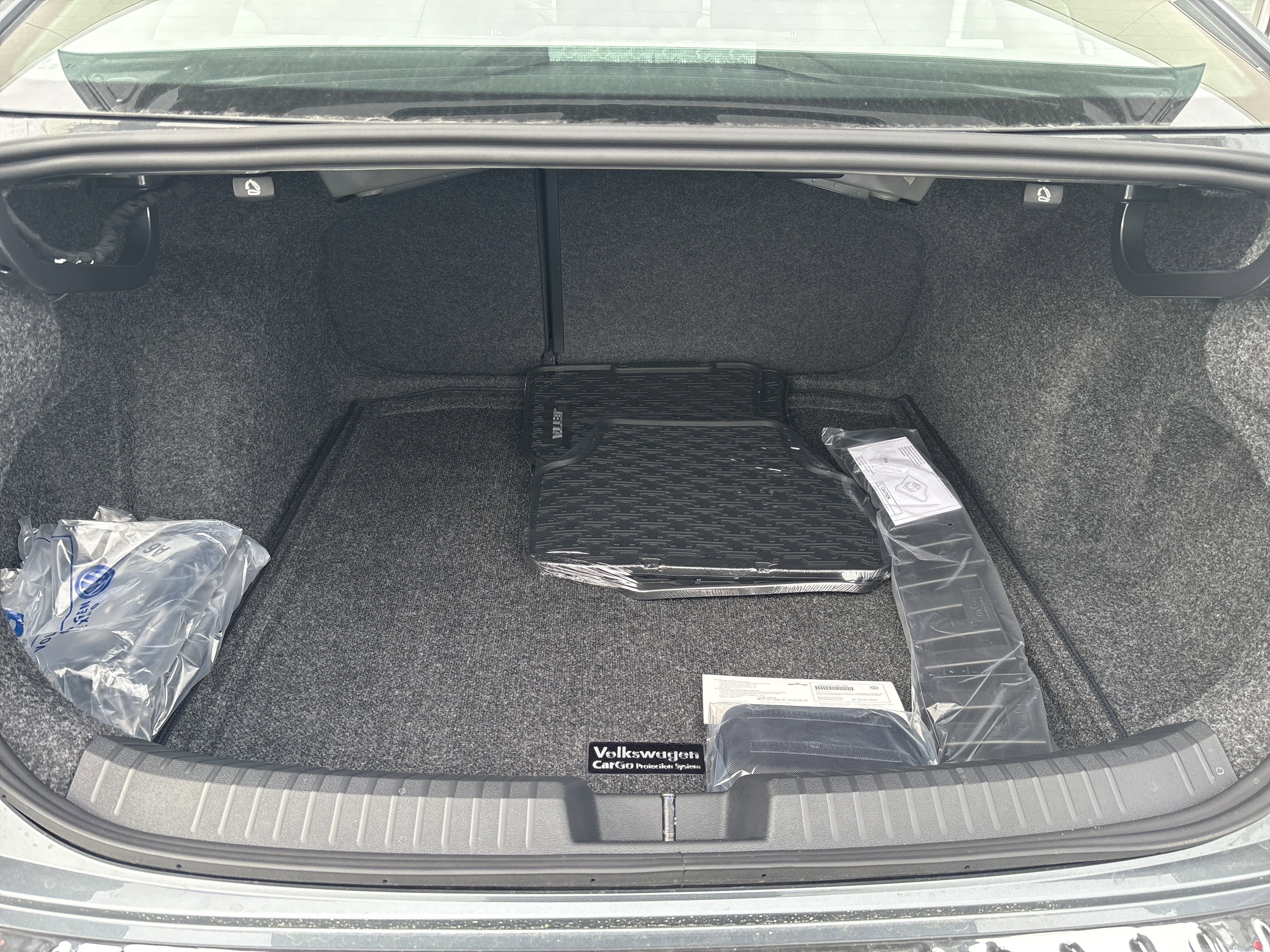 New 2025 Volkswagen Jetta SE image 12