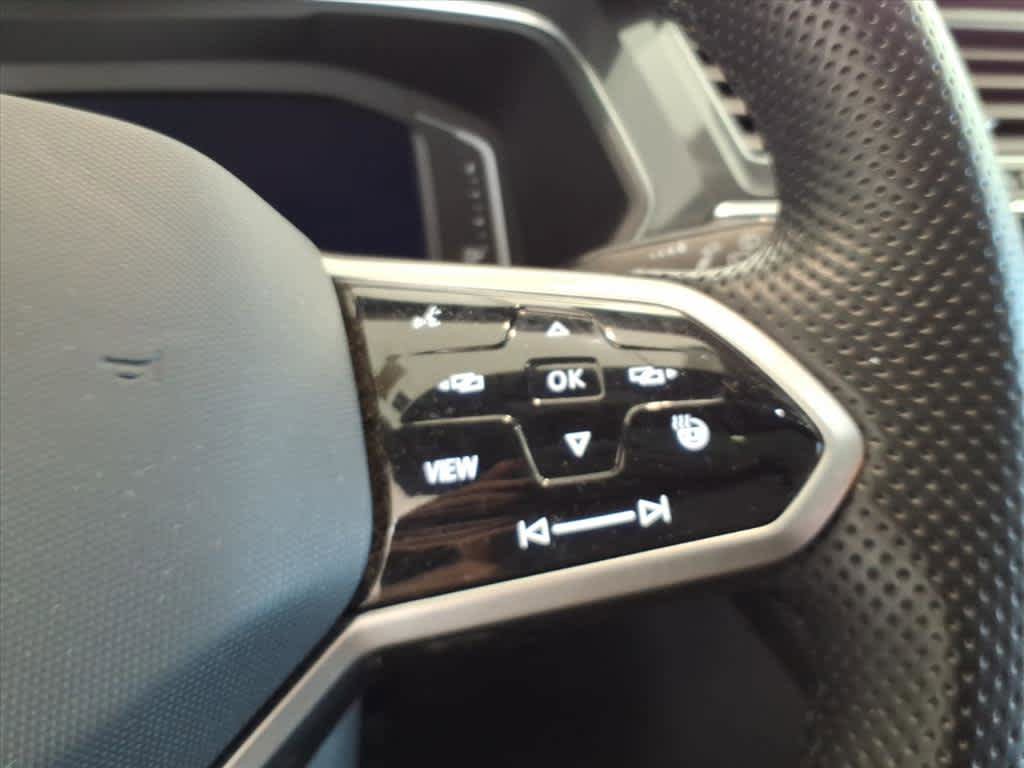 Used 2022 Volkswagen Tiguan SEL R-Line AWD/4WD image 15