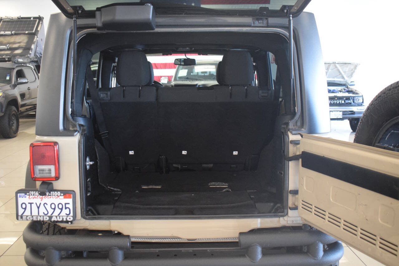 Used 2016 Jeep Wrangler Unlimited Sport w/ Quick Order Package 24S AWD/4WD image 4