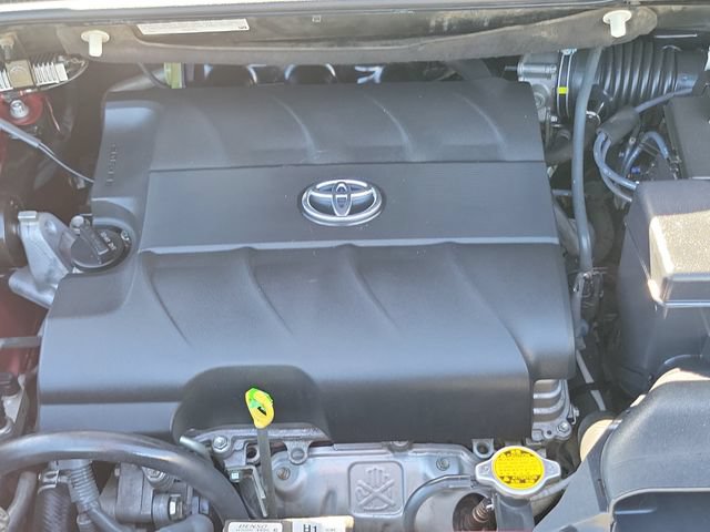 Used 2014 Toyota Sienna XLE FWD image 31