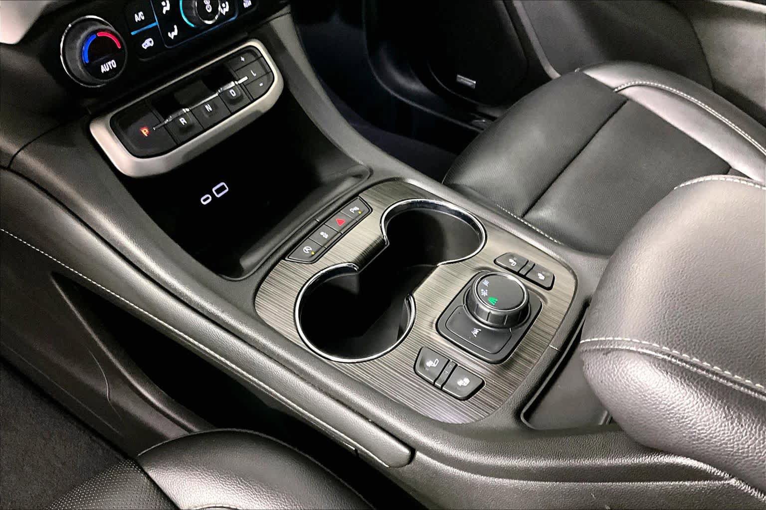 Certified 2023 GMC Acadia SLT w/ Elevation Edition FWD image 16
