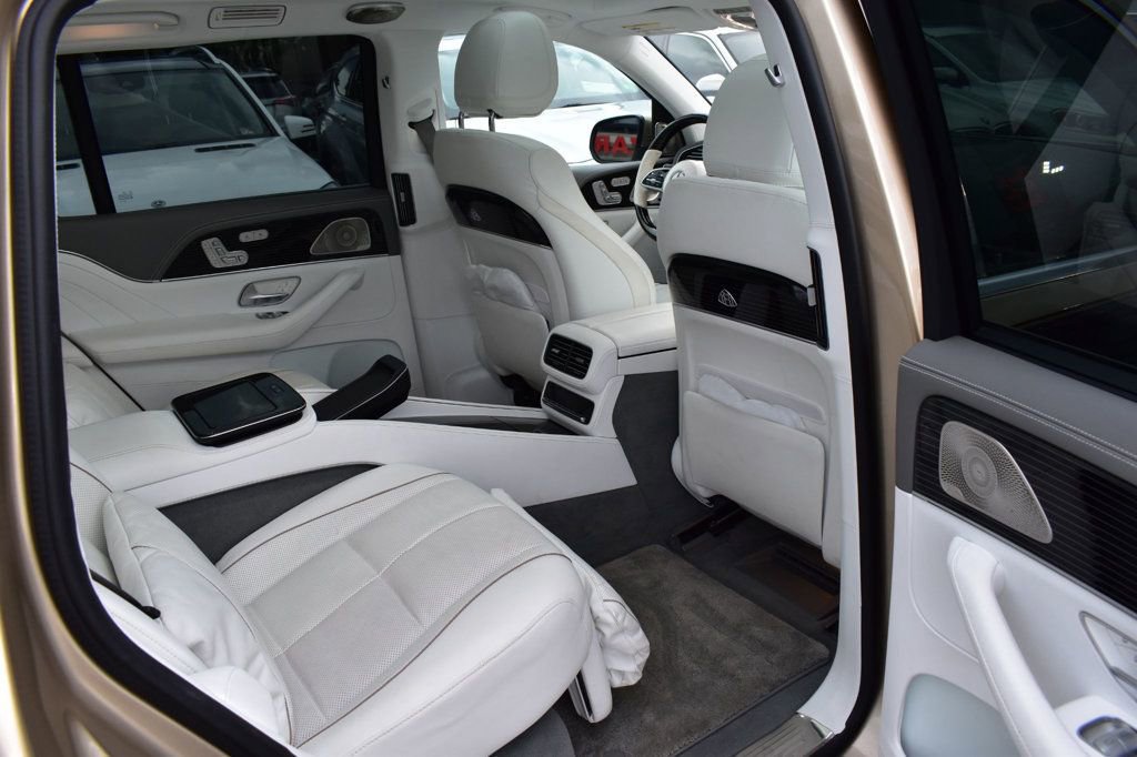 Used 2023 Mercedes-Benz Maybach GLS 600 4MATIC image 25