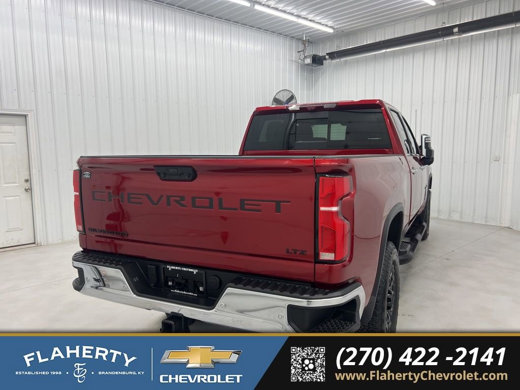 Used 2025 Chevrolet Silverado 2500 LTZ w/ LTZ Convenience Package video 3