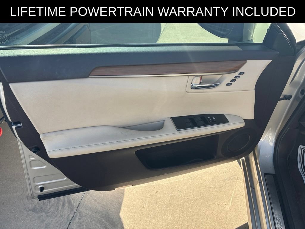 Used 2016 Lexus ES 300h w/ Luxury Package w/Wood Trim FWD image 7