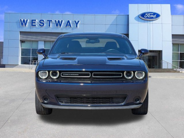 Used 2016 Dodge Challenger SXT w/ Super Sport Group (SS/T) RWD image 4