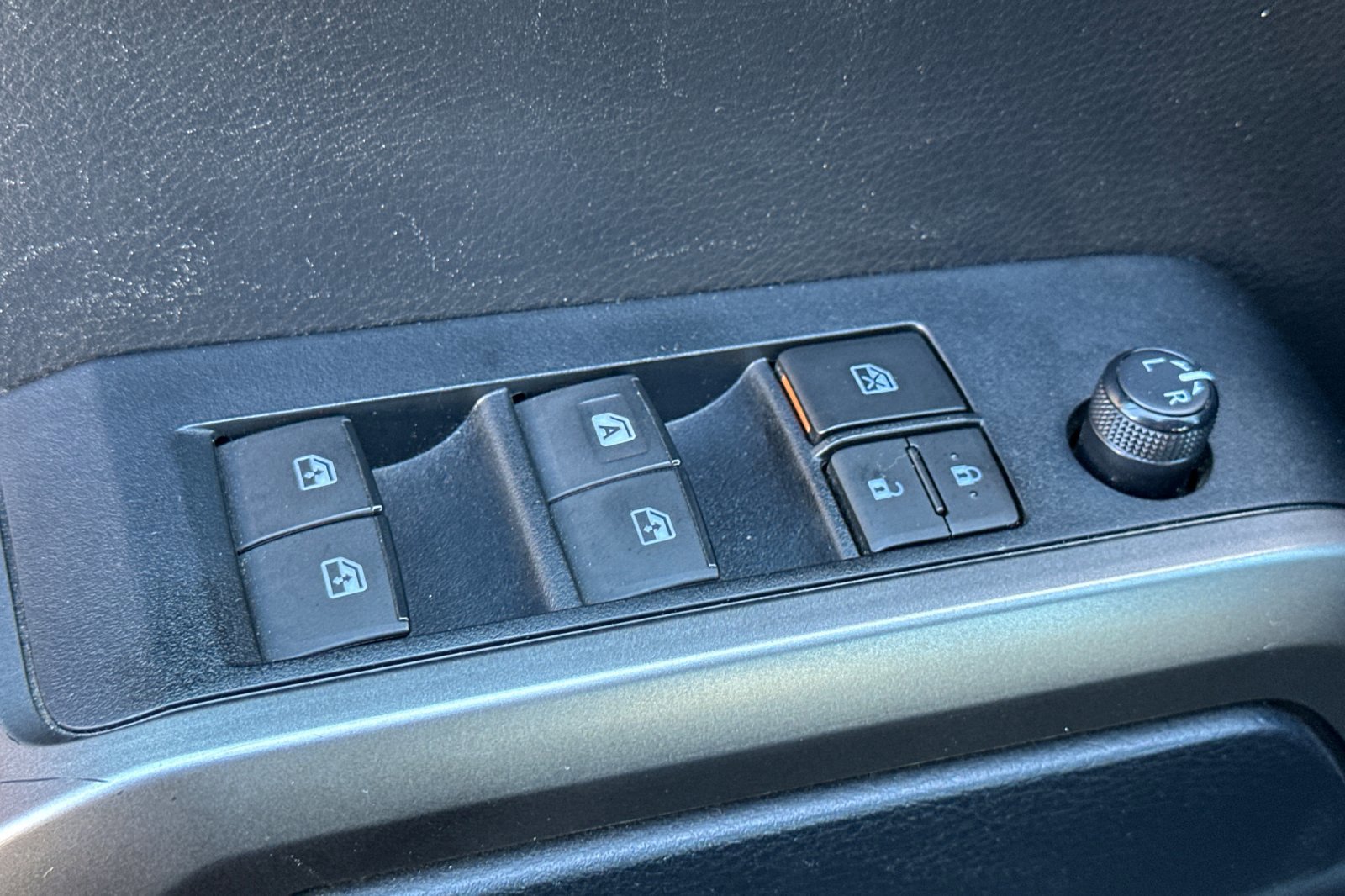 Used 2019 Toyota Tacoma SR5 image 12