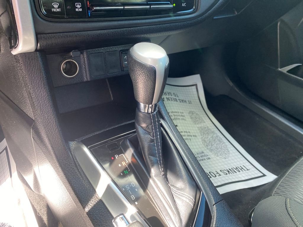 Used 2019 Toyota Corolla LE image 17