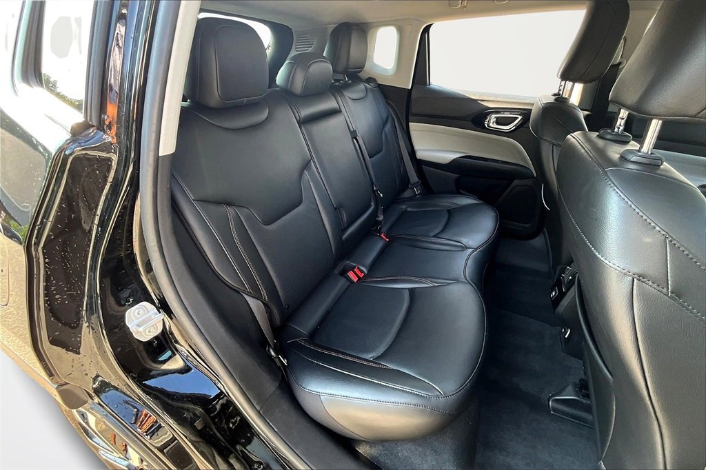 Used 2022 Jeep Compass Limited image 25