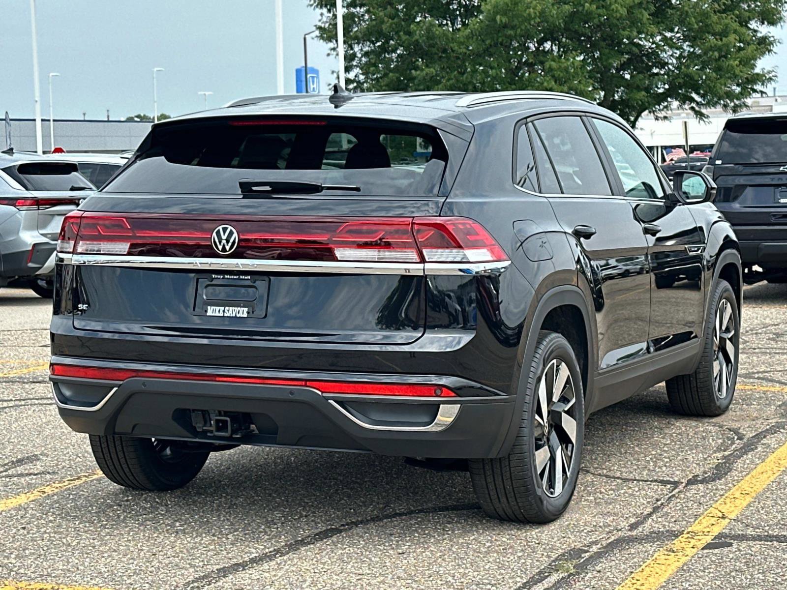 New 2025 Volkswagen Atlas Cross Sport SE image 5