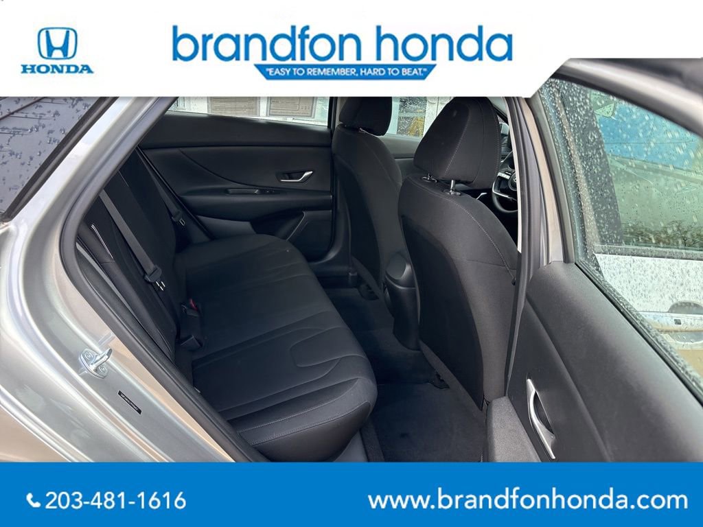 Used 2023 Hyundai Elantra SEL image 25
