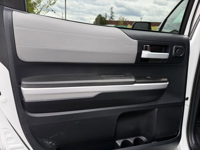 Used 2014 Toyota Tundra Limited w/ Limited Premium Package AWD/4WD image 31