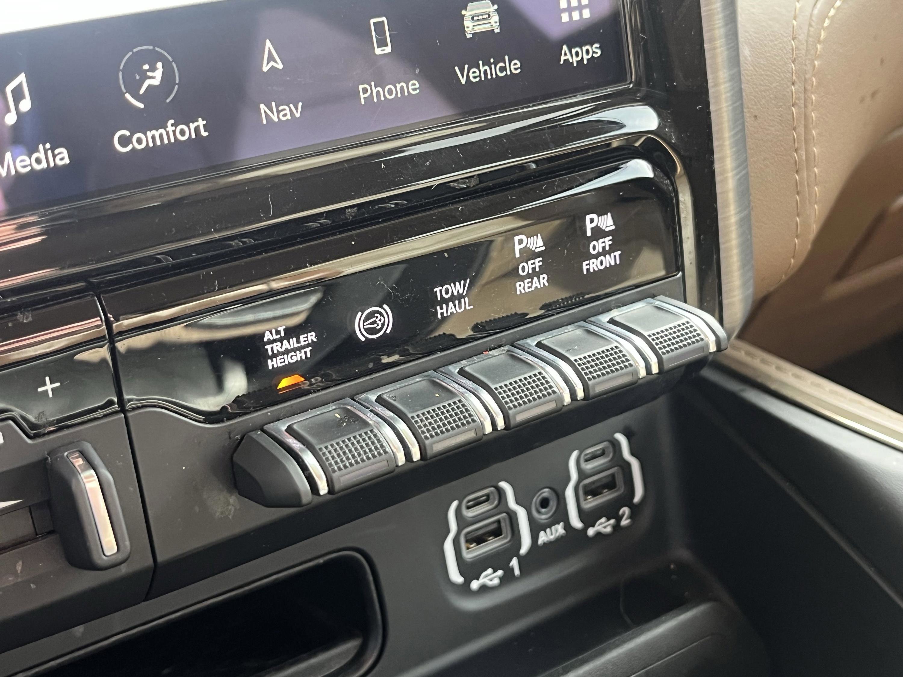 Used 2022 RAM 2500 Limited image 31