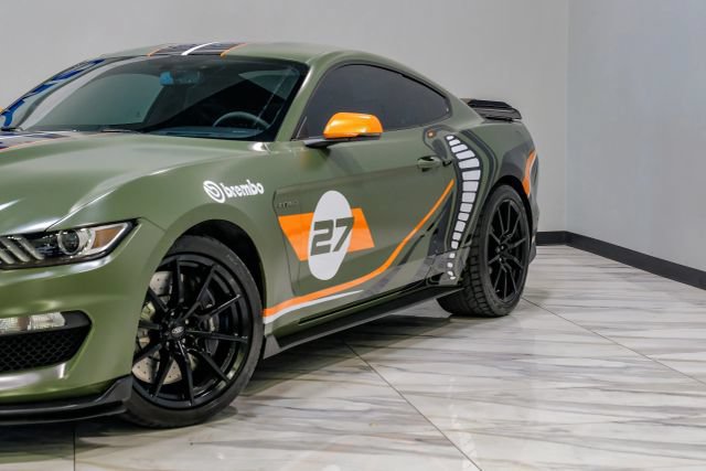 Used 2017 Ford Mustang Shelby GT350 w/ Electronics Package RWD image 7