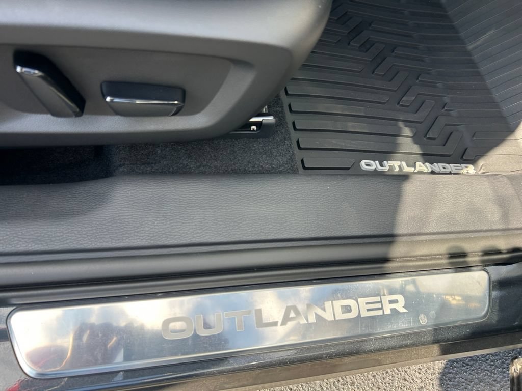 New 2026 Mitsubishi Outlander SEL FWD image 25