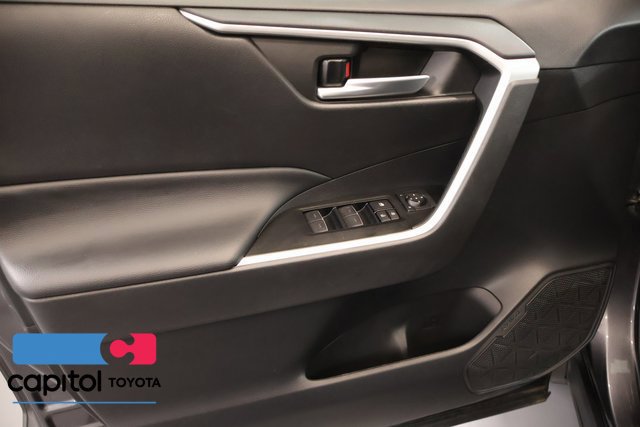 Certified 2025 Toyota RAV4 XLE AWD/4WD image 11