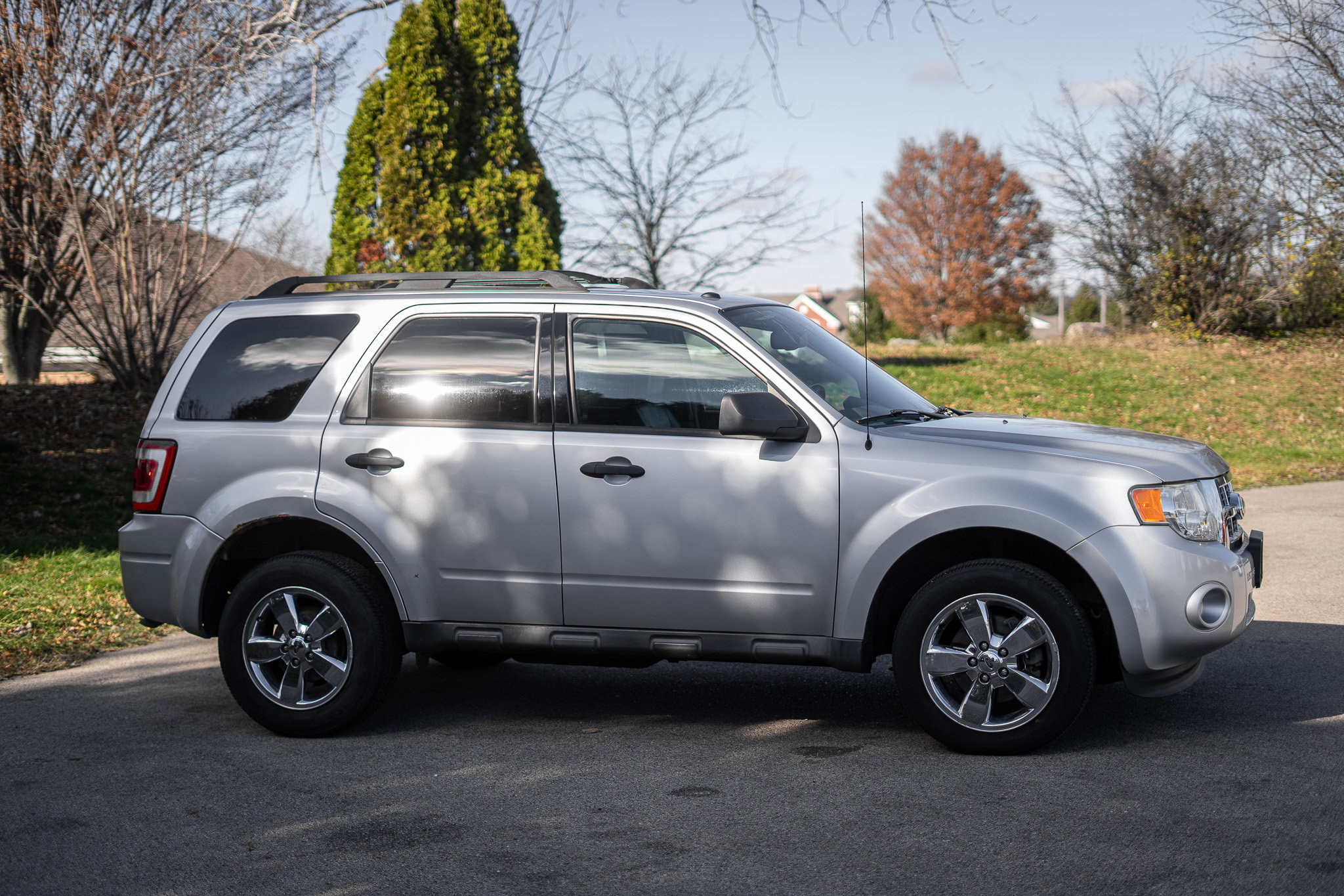 Used 2011 Ford Escape XLT w/ 203A Rapid Spec Order Code image 4