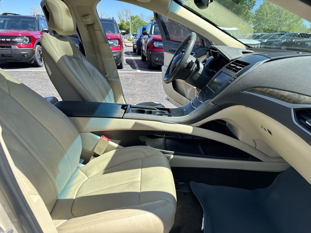 Used 2014 Lincoln MKZ w/ Equipment Group 102A Reserve FWD image 23
