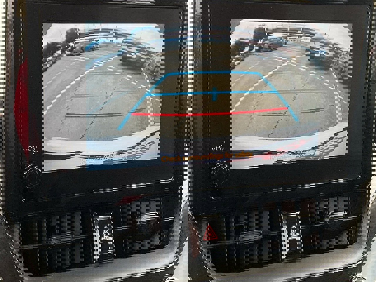 Used 2025 Toyota Corolla LE image 29