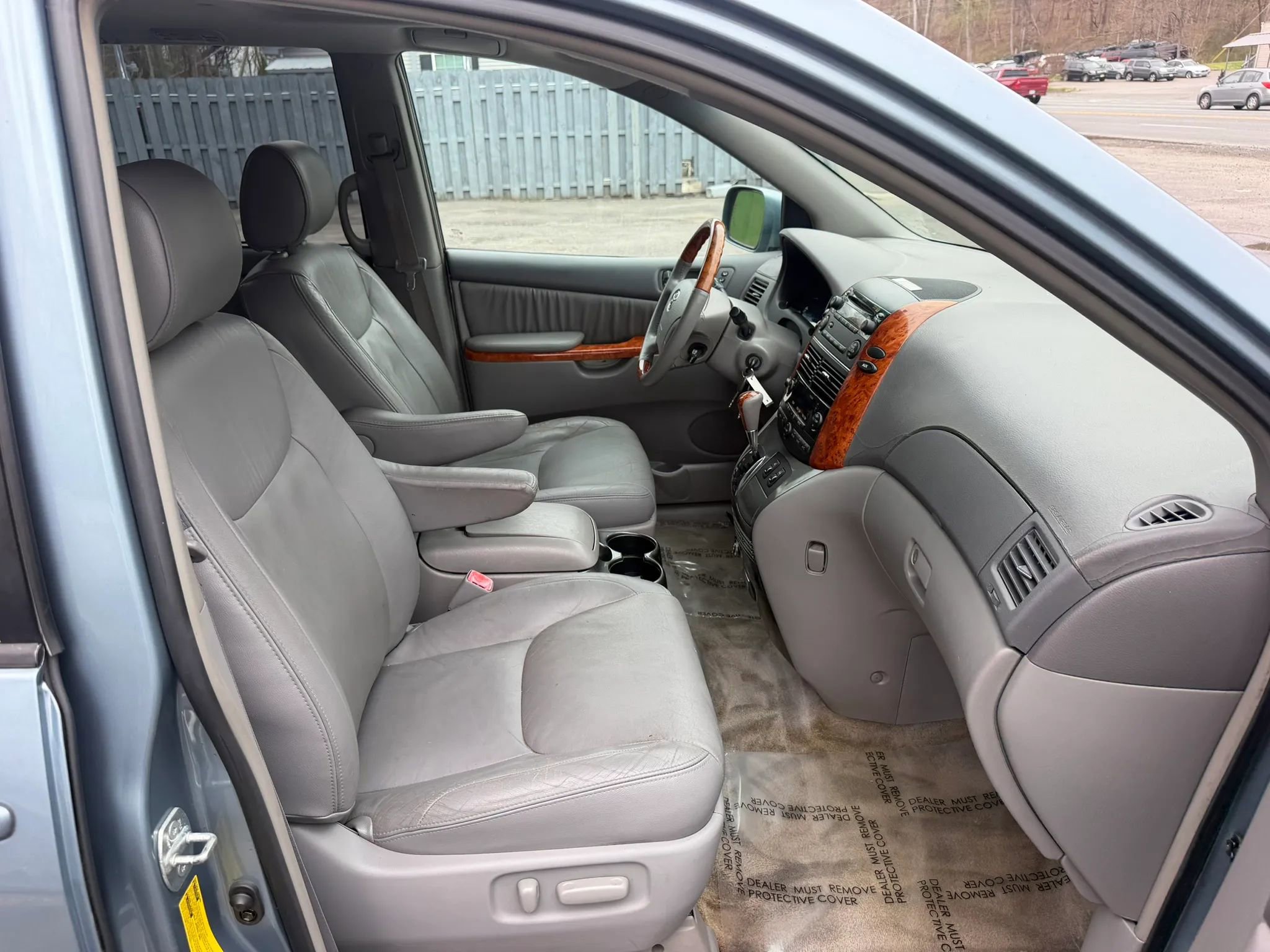 Used 2006 Toyota Sienna XLE Limited image 17