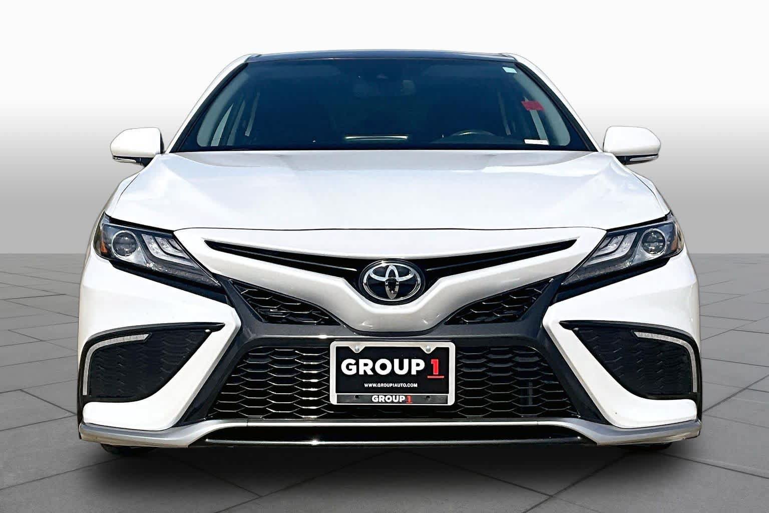 Used 2023 Toyota Camry XSE FWD image 4