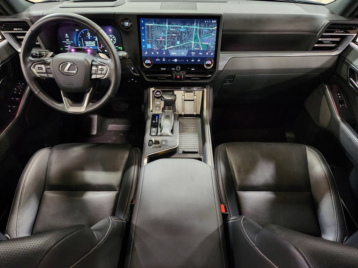Used 2024 Lexus GX 550 w/ Accessory Package (Z1) AWD/4WD image 48