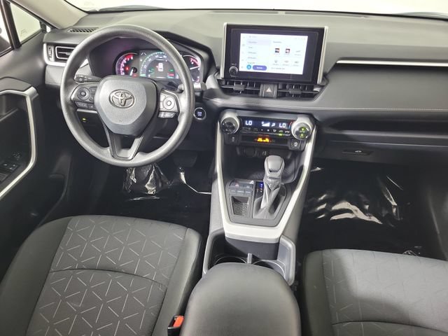 Used 2025 Toyota RAV4 XLE FWD image 15