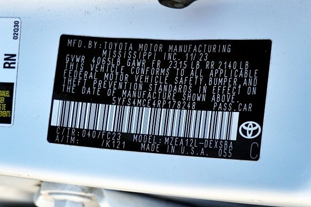 Used 2024 Toyota Corolla SE image 32