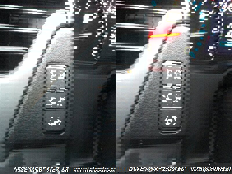 Used 2018 Chevrolet Suburban Premier image 25