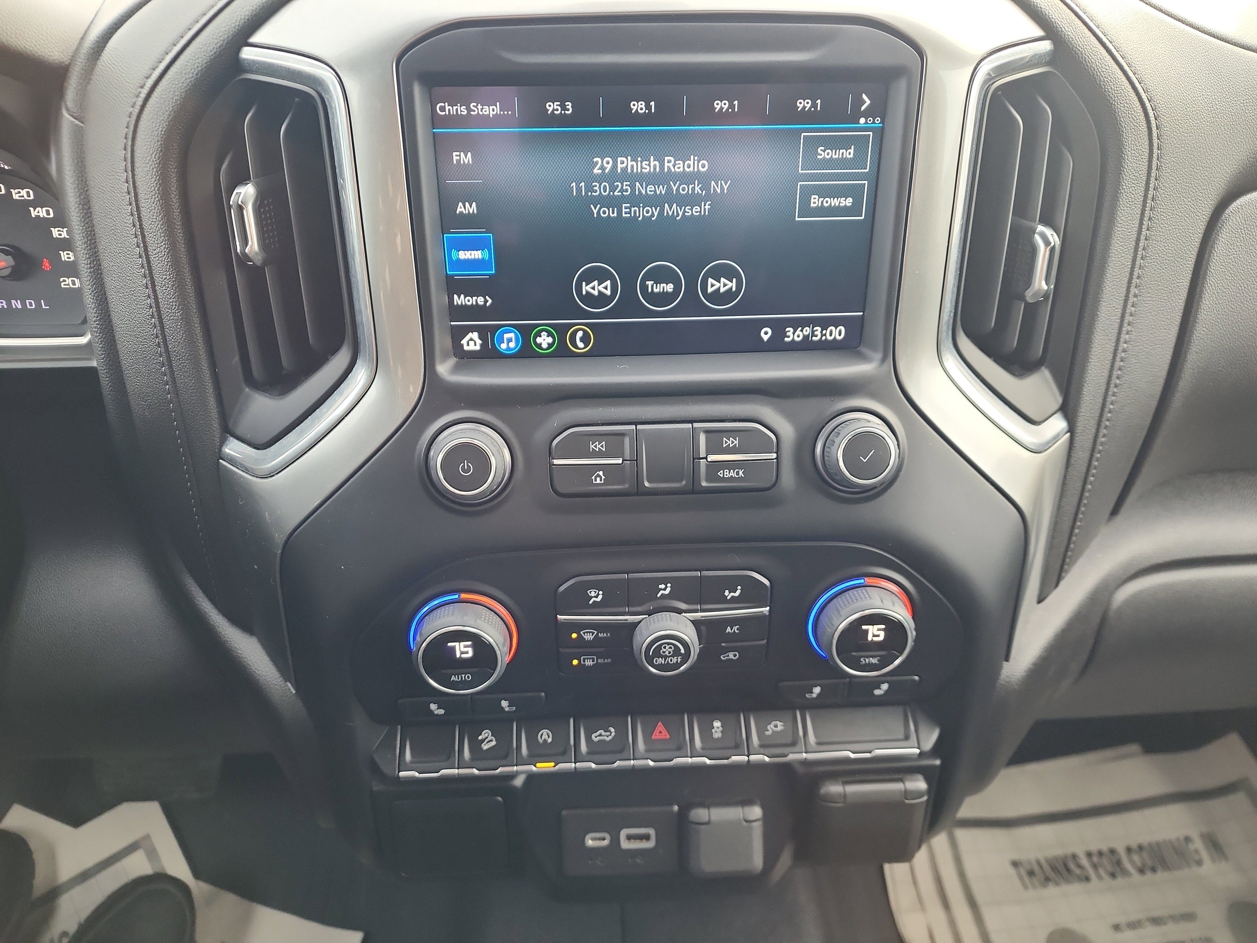 Used 2022 Chevrolet Silverado 1500 LT image 13