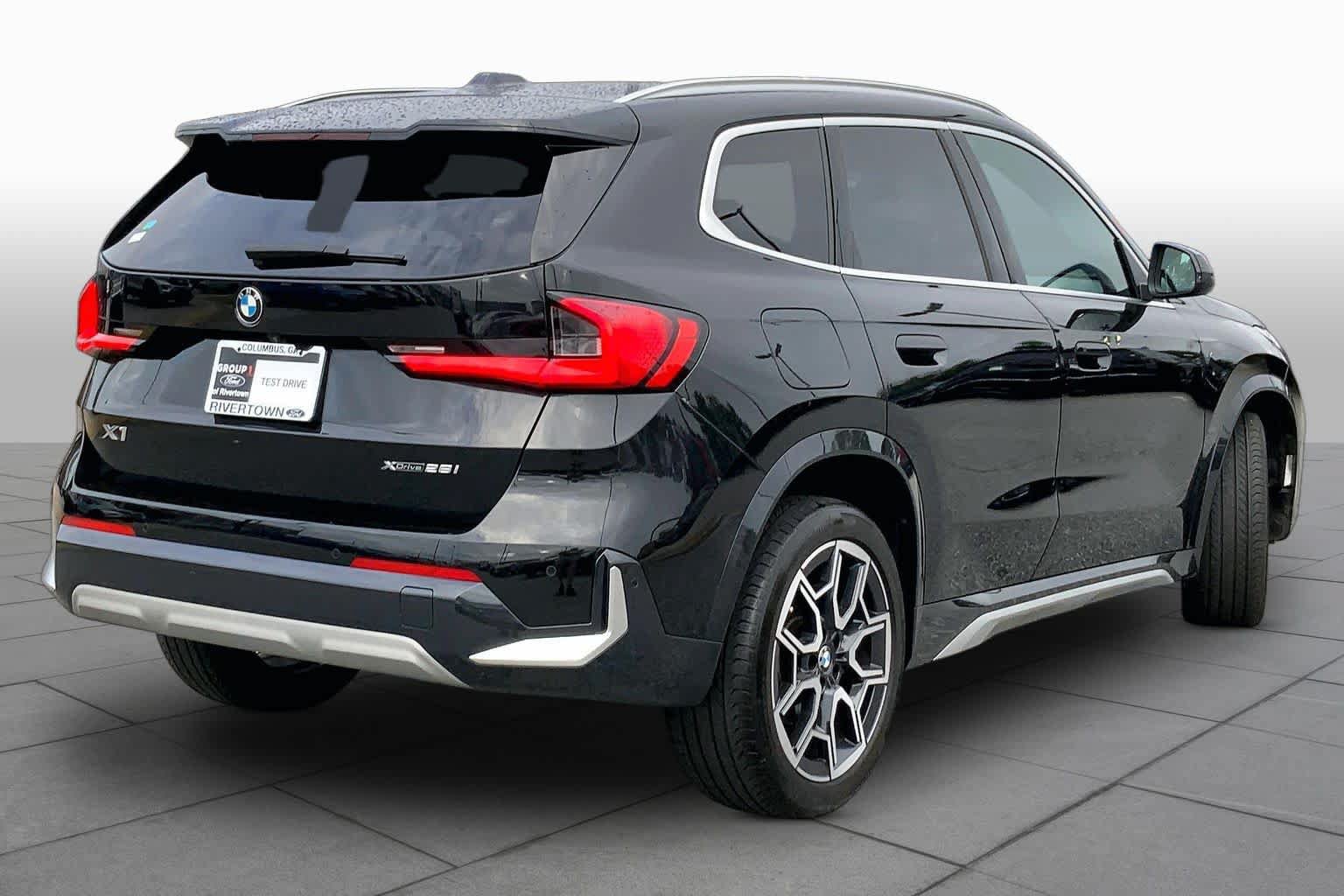 Used 2025 BMW X1 xDrive28i w/ Convenience Package AWD/4WD image 12