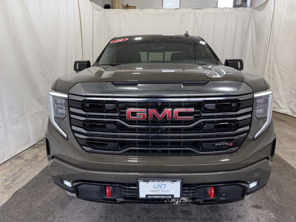 Used 2024 GMC Sierra 1500 AT4 w/ Technology Package image 12