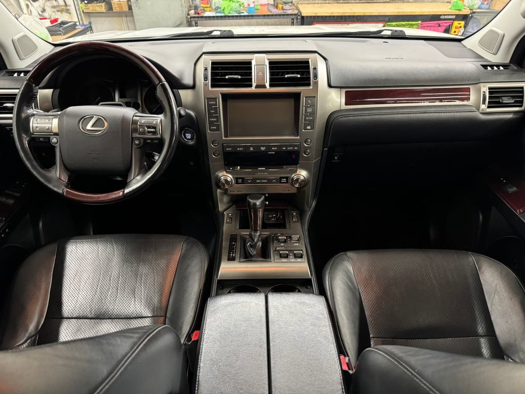 Used 2019 Lexus GX 460 Luxury image 17
