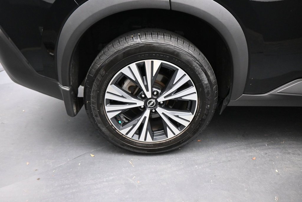 Used 2023 Nissan Rogue SV FWD image 21