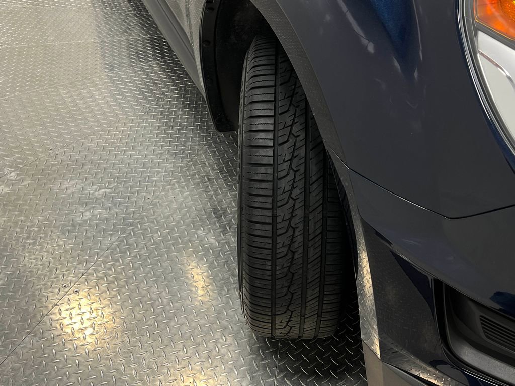 Used 2017 Chevrolet Equinox LS image 36