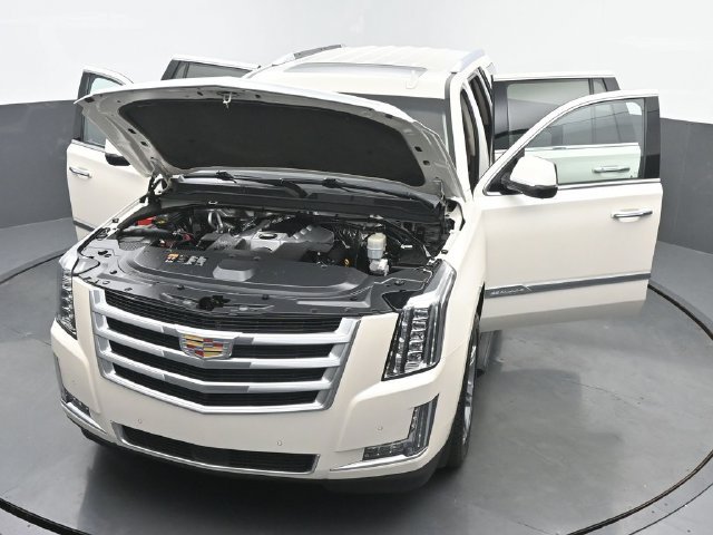 Used 2015 Cadillac Escalade Premium AWD/4WD image 62
