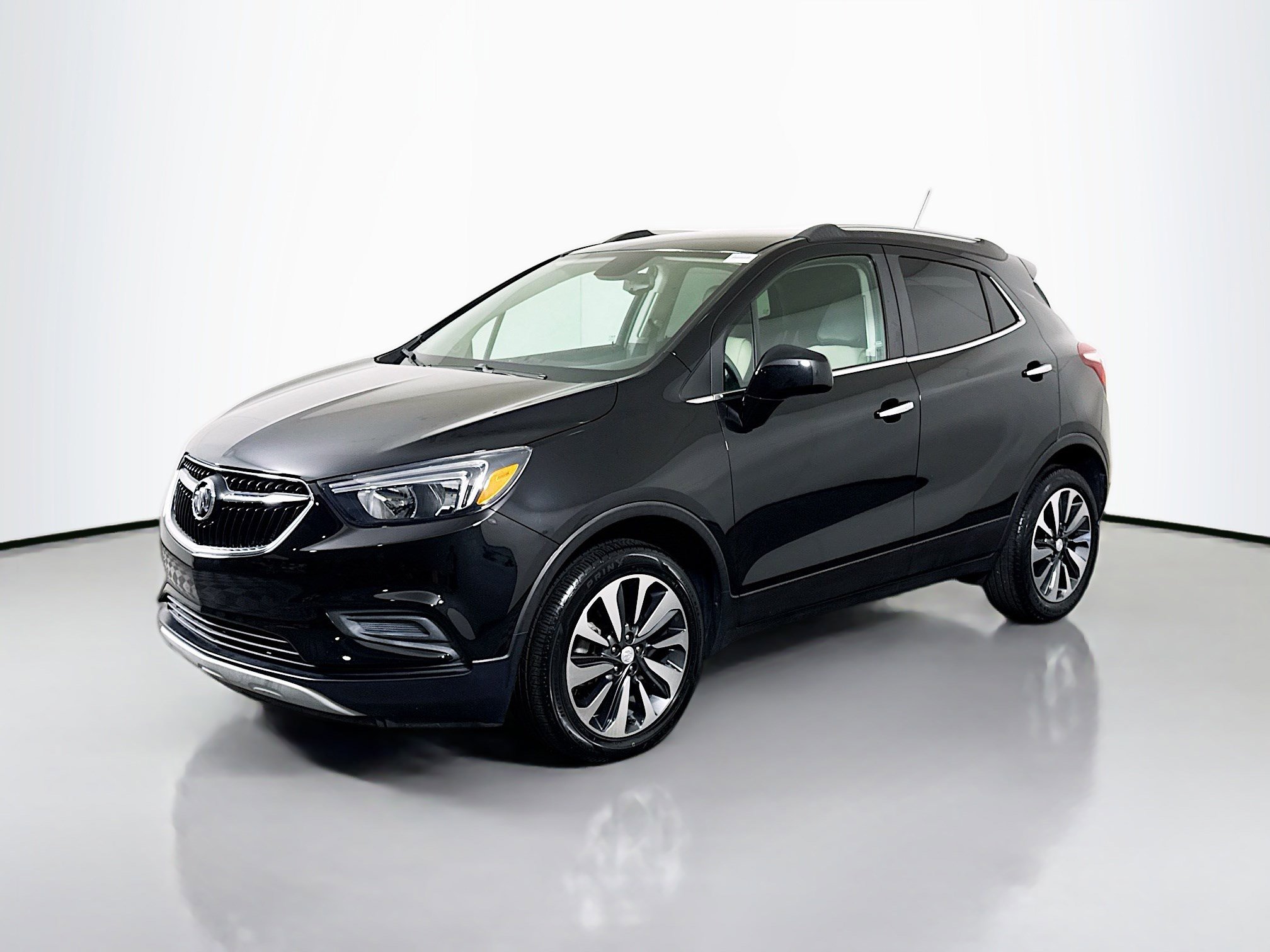 Used 2021 Buick Encore Preferred AWD/4WD image 4