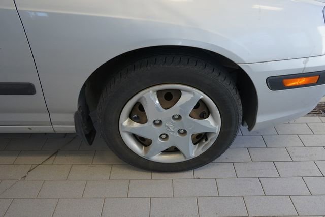 Used 2005 Hyundai Elantra GLS FWD image 15