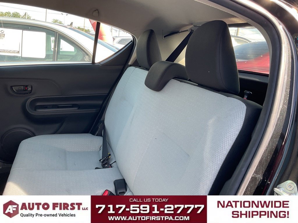 Used 2018 Toyota Prius C One FWD image 10
