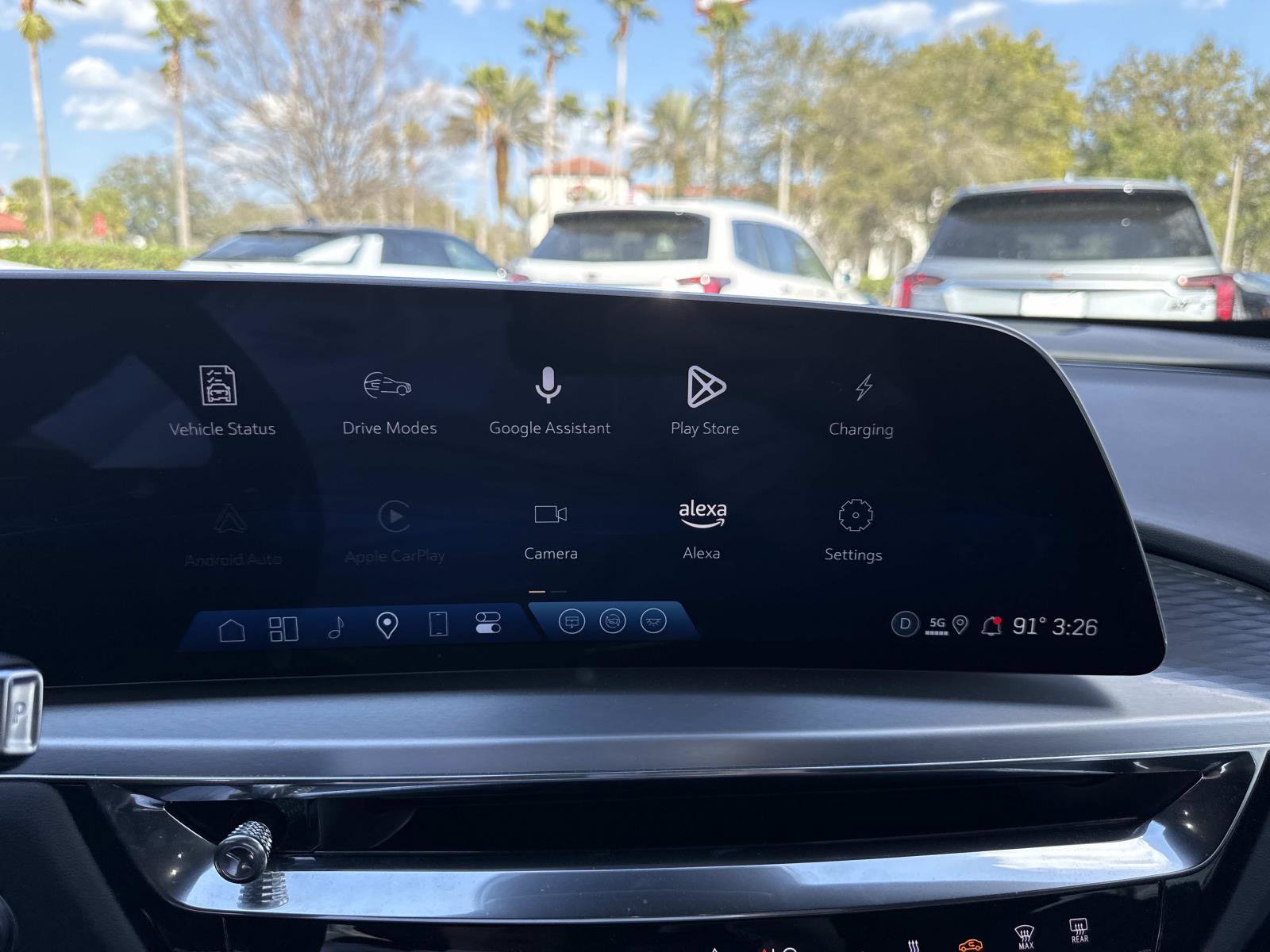 Used 2025 Cadillac Lyriq Luxury image 26