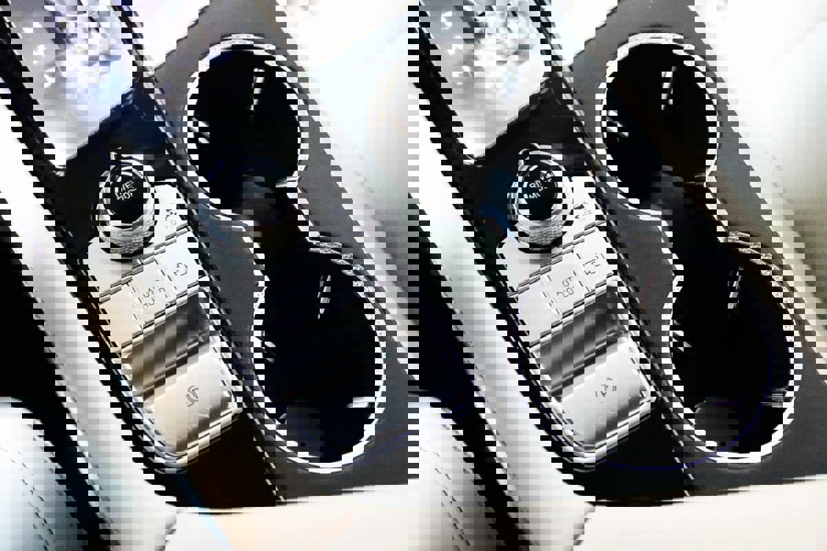 Used 2024 Genesis G70 2.5T image 46