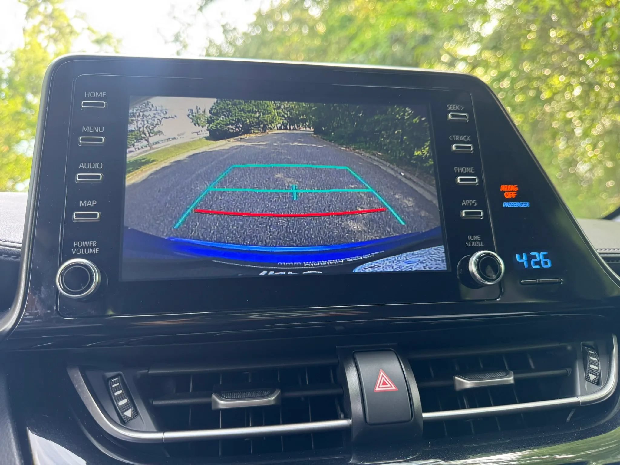 Used 2019 Toyota C-HR LE FWD image 19