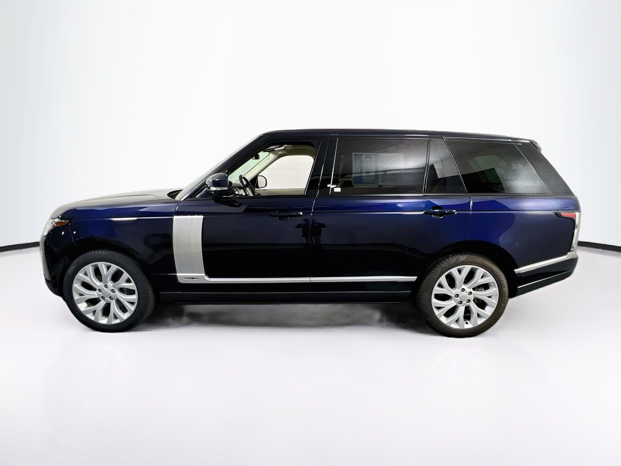 Used 2021 Land Rover Range Rover P525 Westminster Edition LWB AWD/4WD image 8
